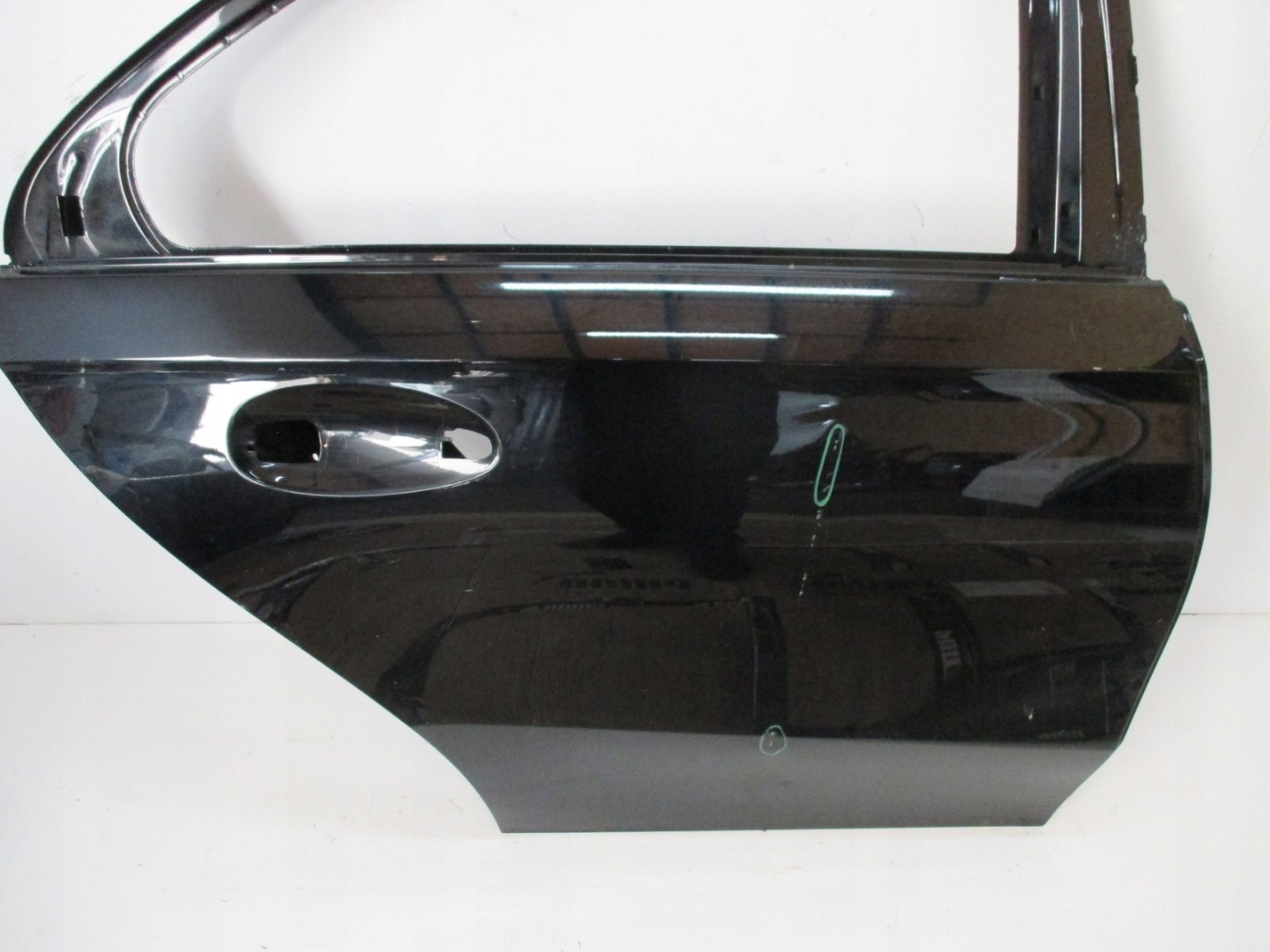 door right rear. Mercedes A KLASA 177 damag.