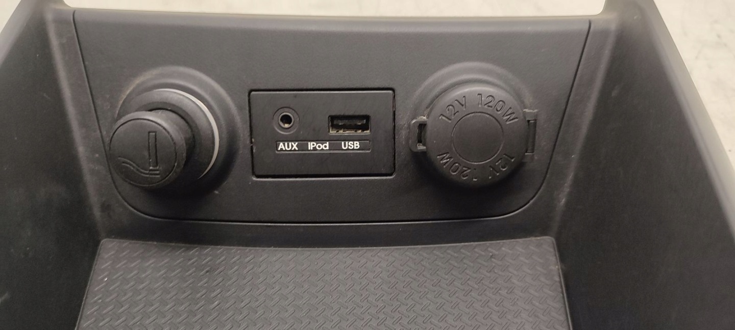 adapter zlacze AUX Hyundai i30 LIFT