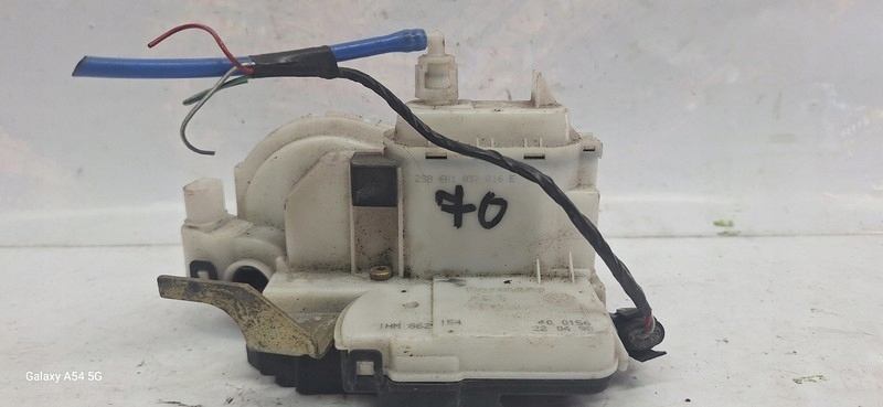 lock door VW POLO 94- right front 1HM862154
