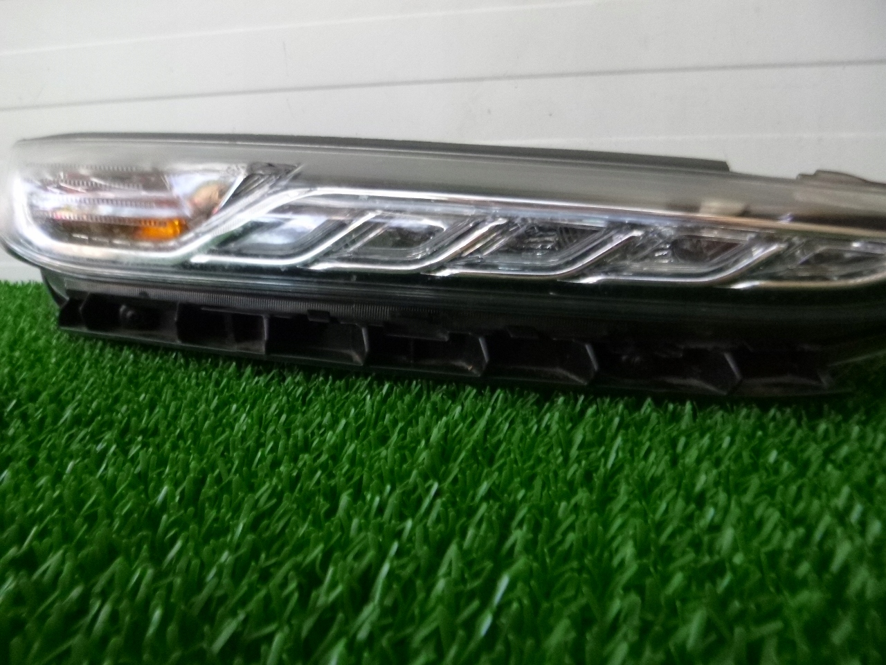 HYUNDAI KONA 17- light front right front DRL OE