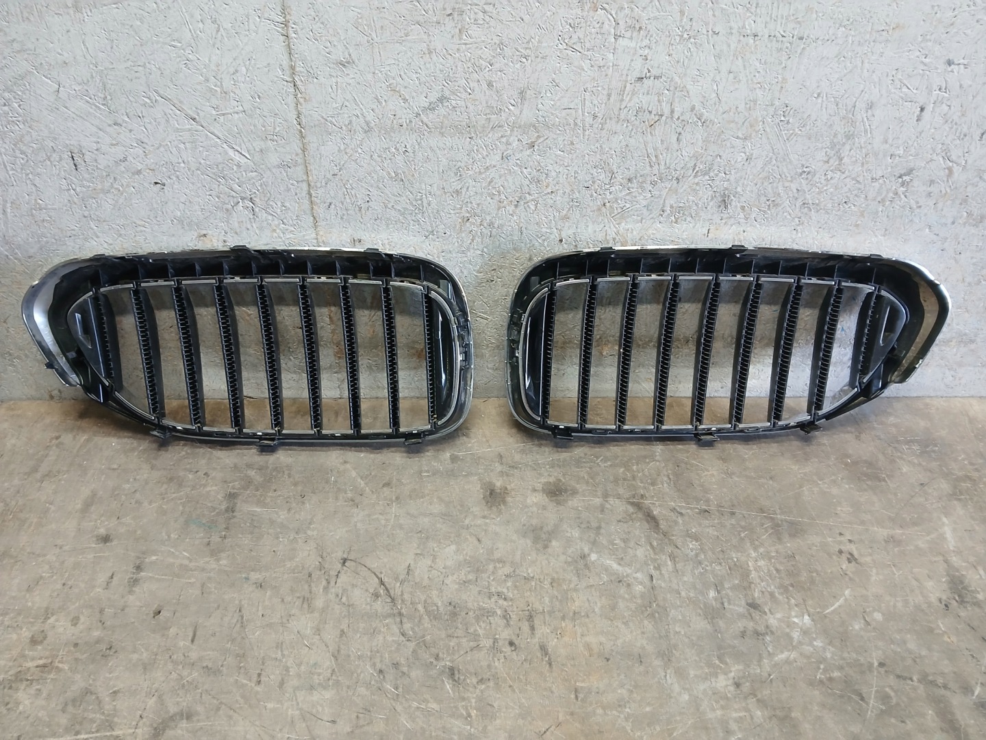 maska bubreg BMW V 5 G30 G31 7383520