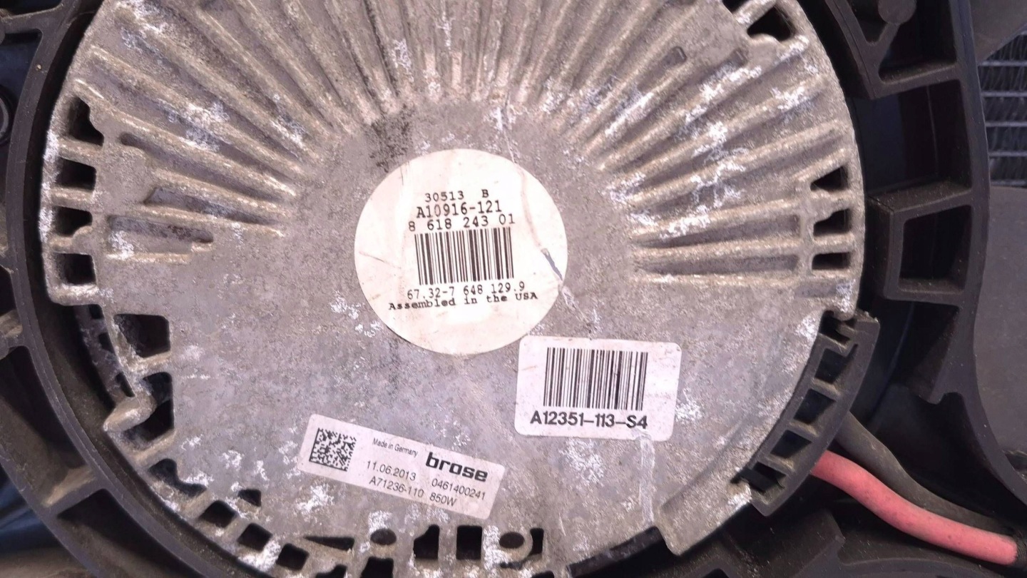 KOMPLET chladiče ventilátor BMW X6 E71 M50D 381KM 14r