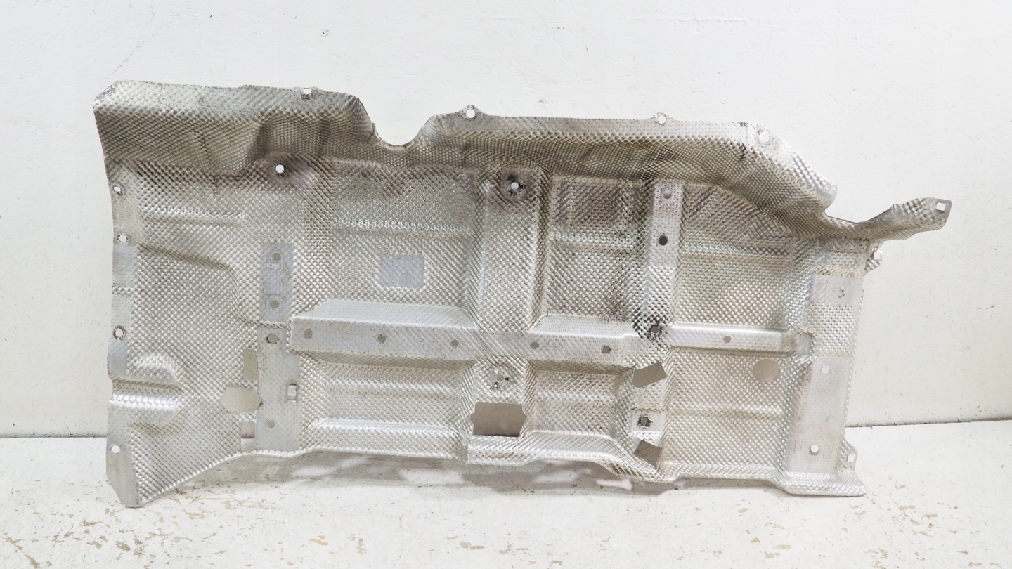 VW T5 Blende Abdeckung termiczna Unterfahrschutz 7H3825671A