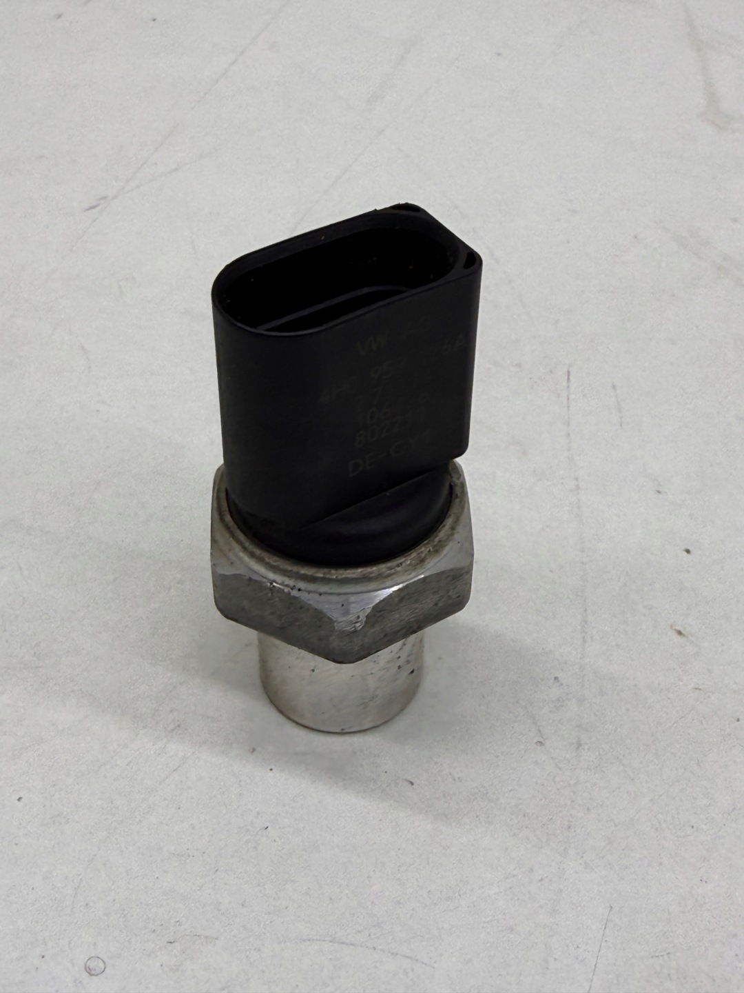 AUDI A7 C7 A6 C7 2.0 / 3.0 TDI Sensor Druck klimaanlage Original!