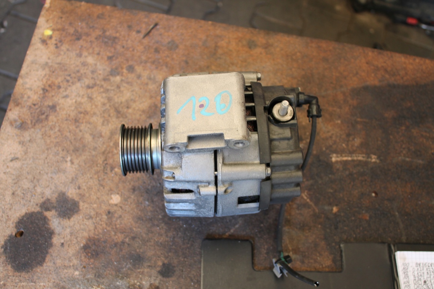 120. alternator MERCEDES A0009065207