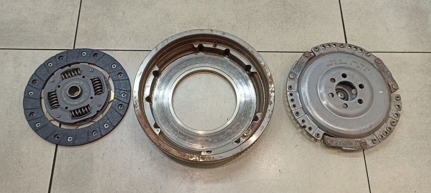 clutch KOMPLET VW PASSAT B4 AAM