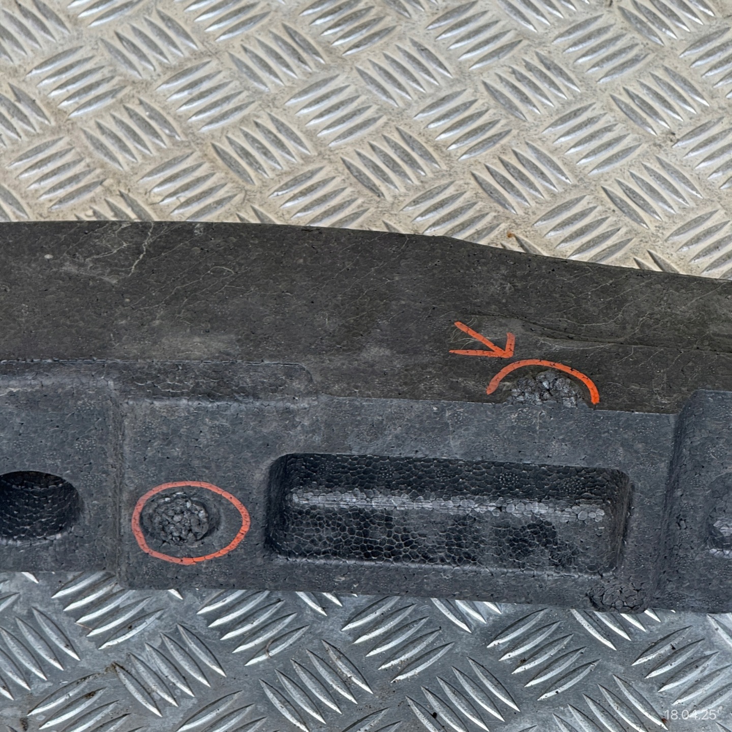ABSORBER der Stoßstange vorne träger Polystyren RENAULT KADJAR 620932882R