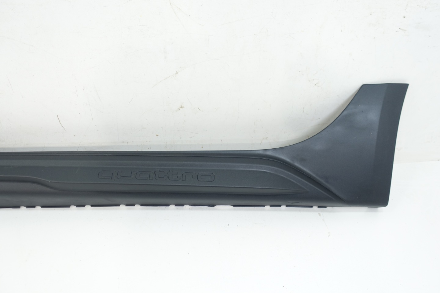 moulding threshold left AUDI A4 B9 LIFT KOMBI ALLROAD