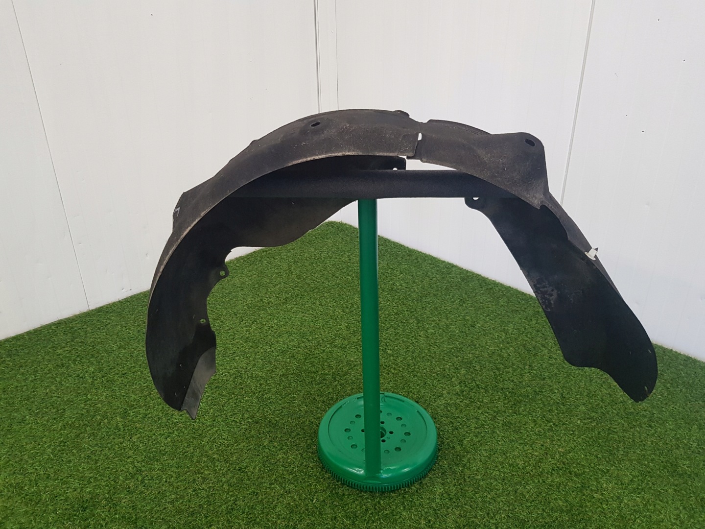 mudguard left rear. HYUNDAI I30 III 2019 86821-G4000