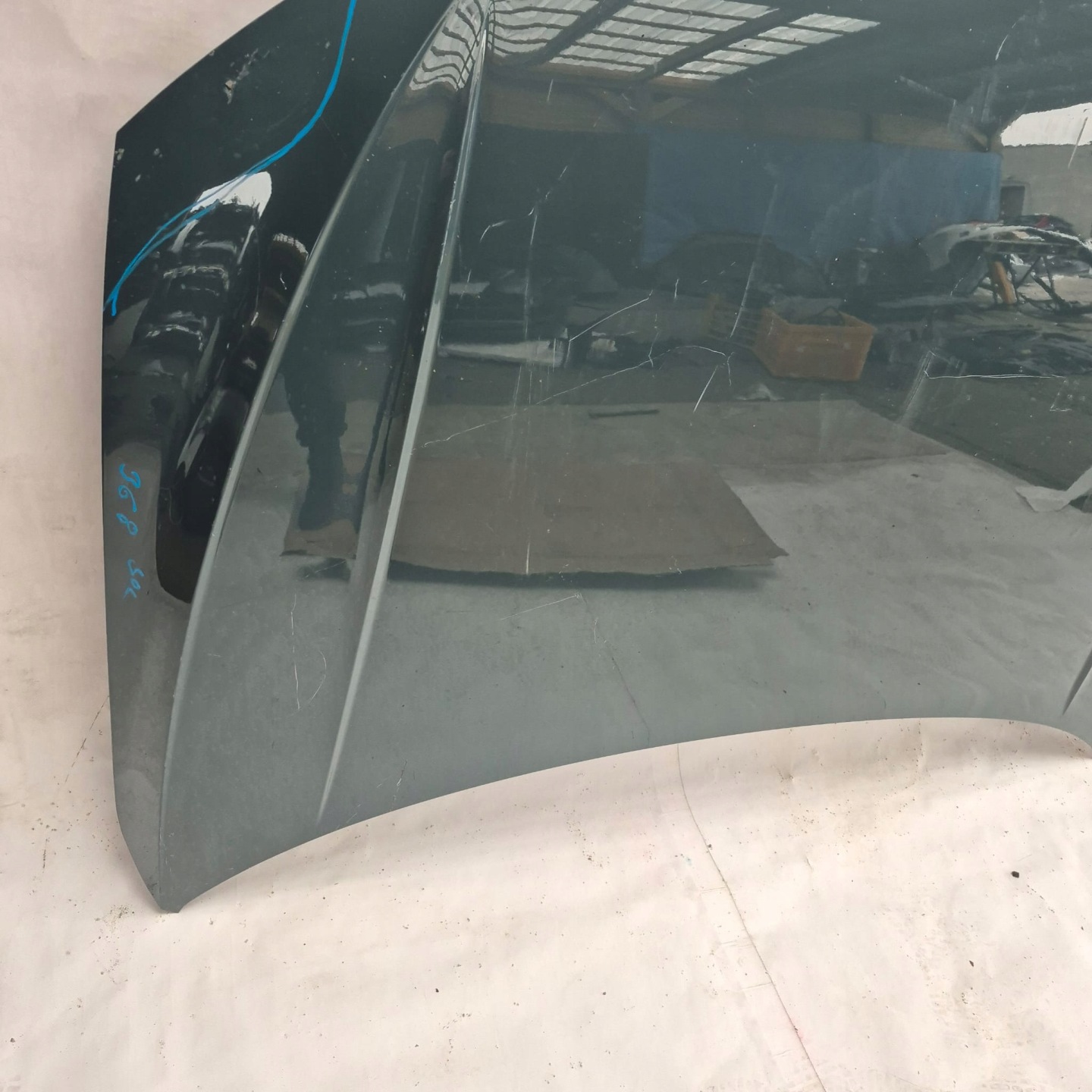 VW T-ROC 2GA 17- Cofano
