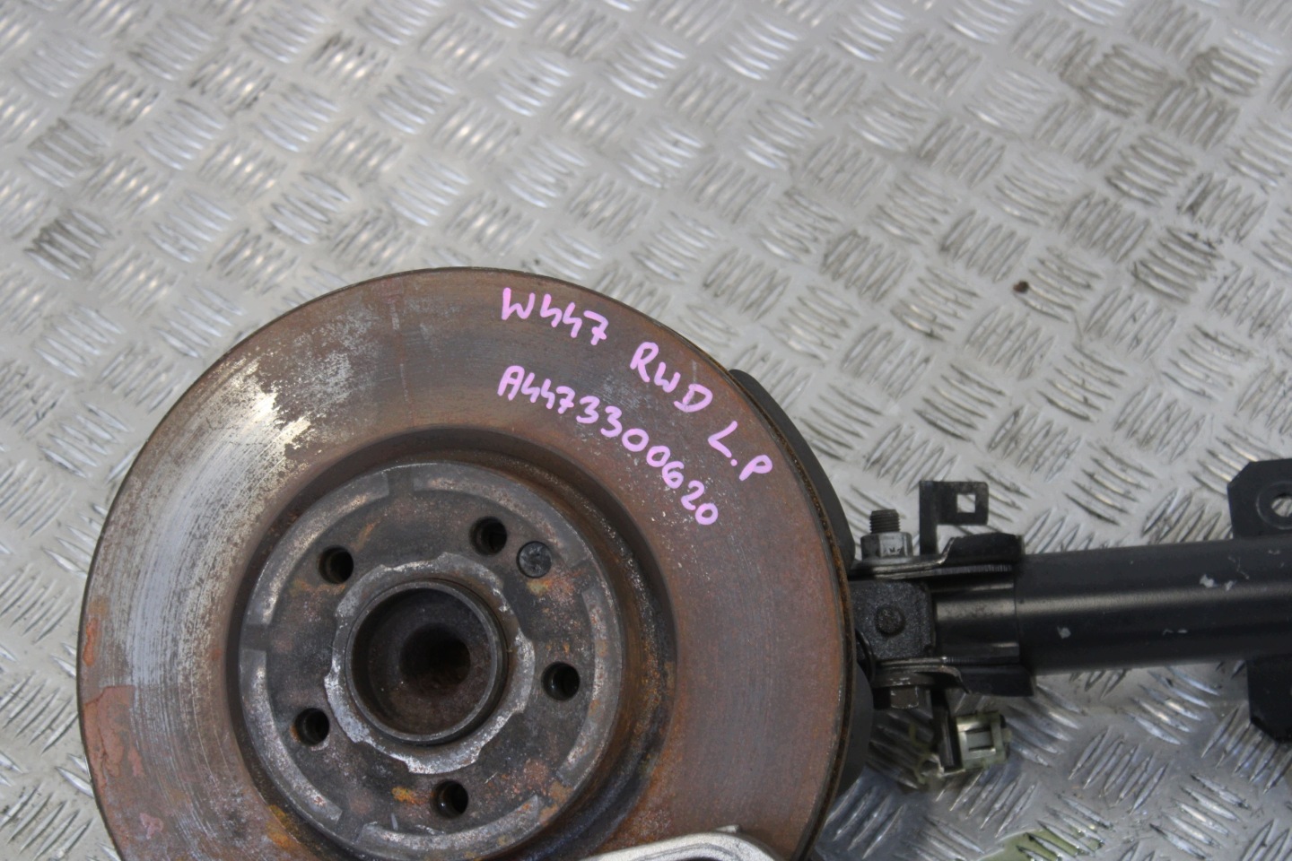 swing mcpherson shock absorber left rear part A4473300620 MERCEDES V-class W447