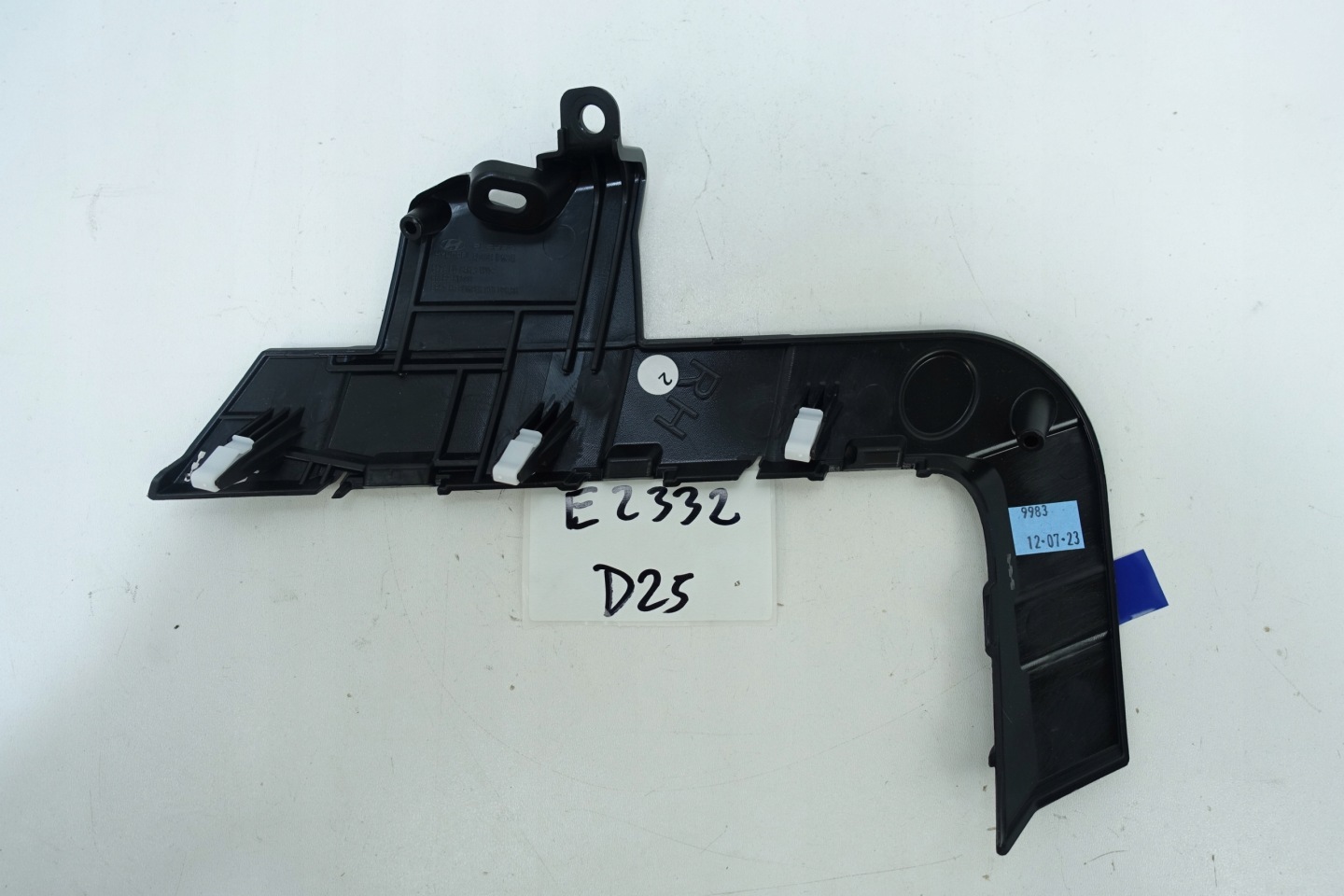 Support Support plaque Pare choc Droite HYUNDAI KONA 2020- 865B2-HF000