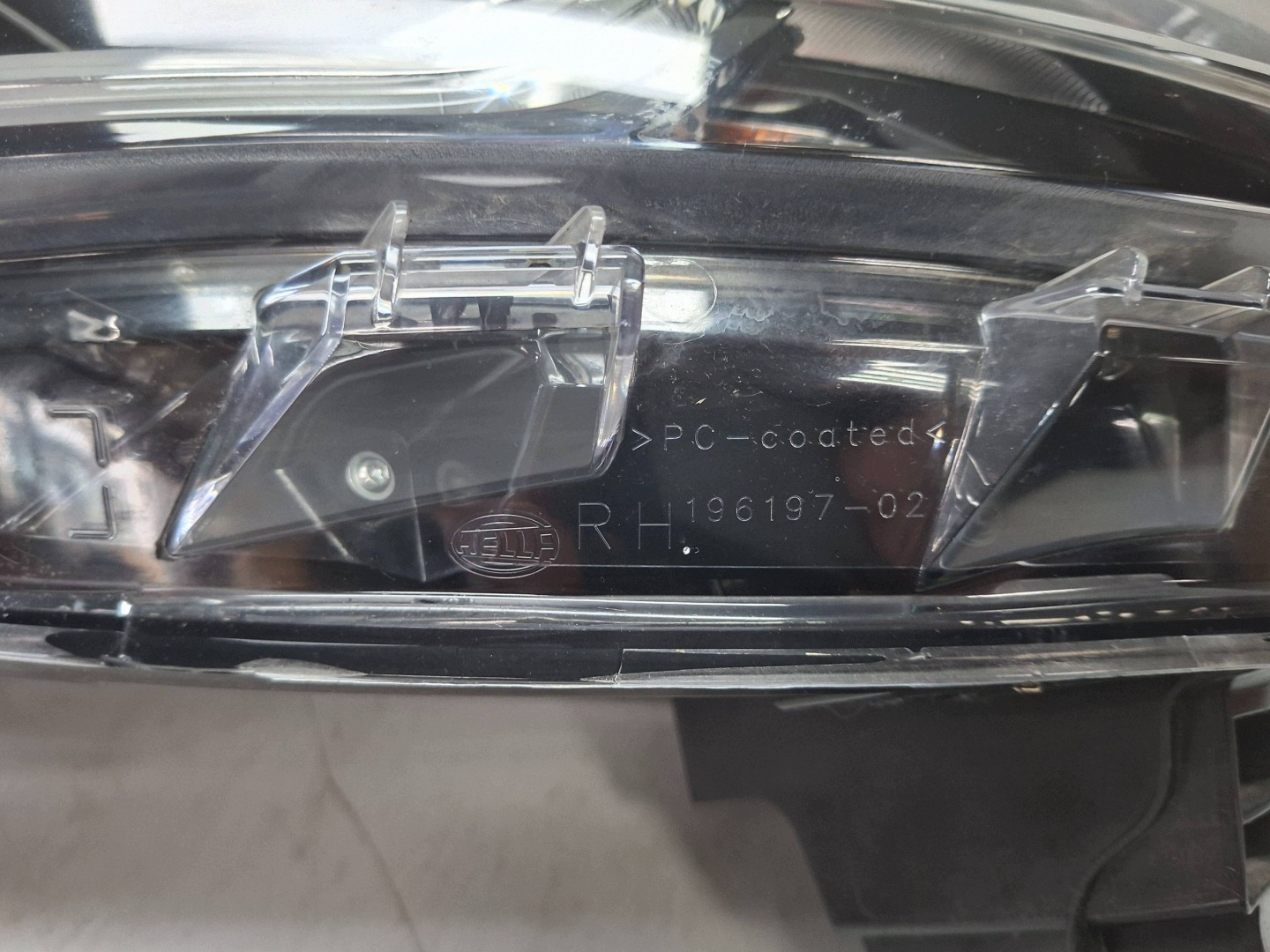 licht vorne rechts LED 260101096R RENAULT KADJAR 2015