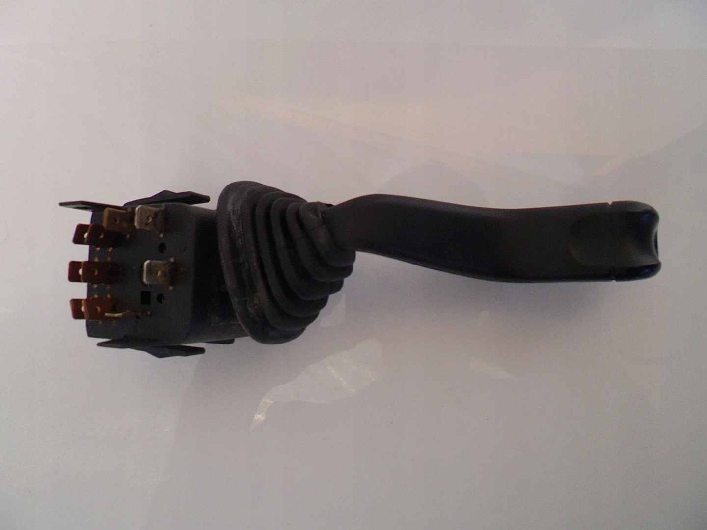 Bouton Indicateurs de direction OPEL 90221174