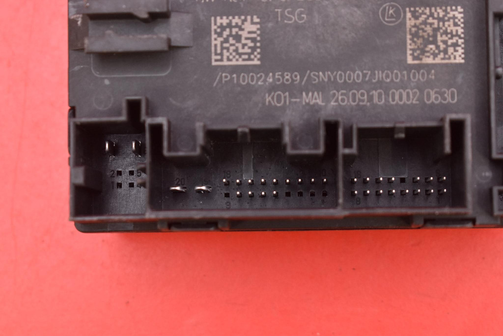 control unit module door right front 8X0959792C SKODA SUPERB 2 II 08-13