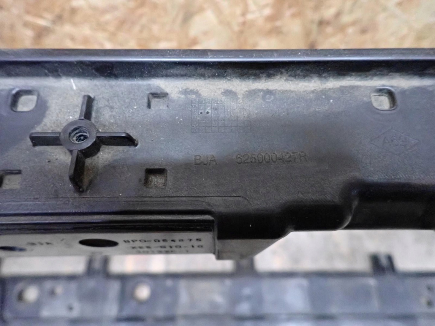 support panel for radiators pillar iron RENAULT CLIO V 5 19- 625000427R