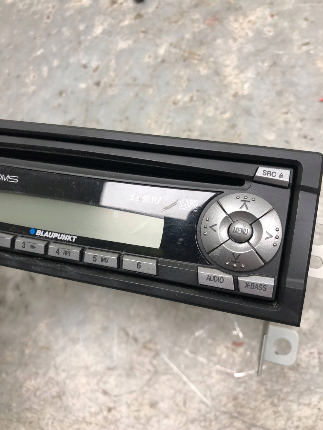 VW SKODA AUDI RADIO CD DMS BLAUPUNKT 96829596