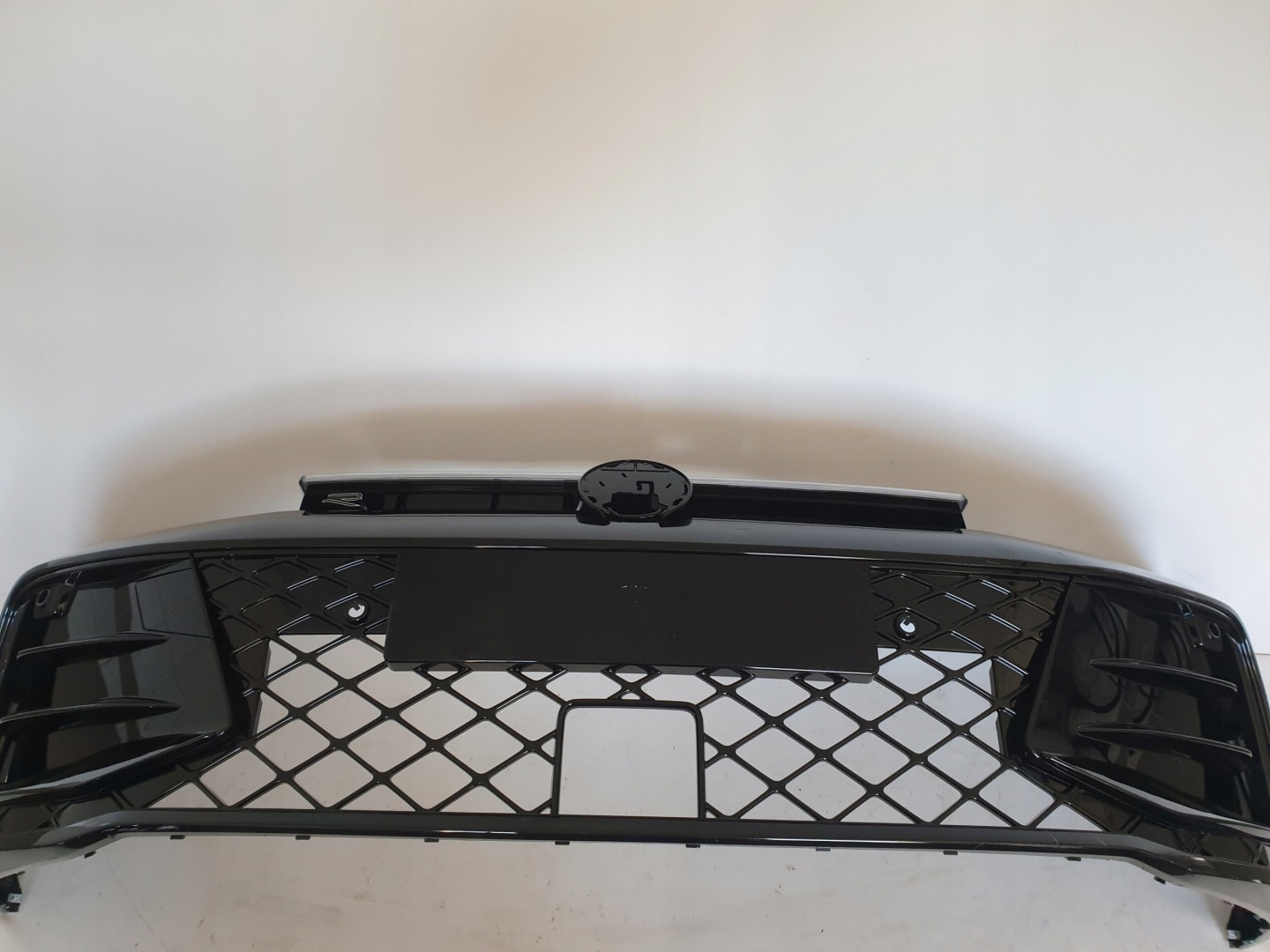 VOLKSWAGEN VW PASSAT B9 3J R-LINE 23-> bumper front grill LED PDC