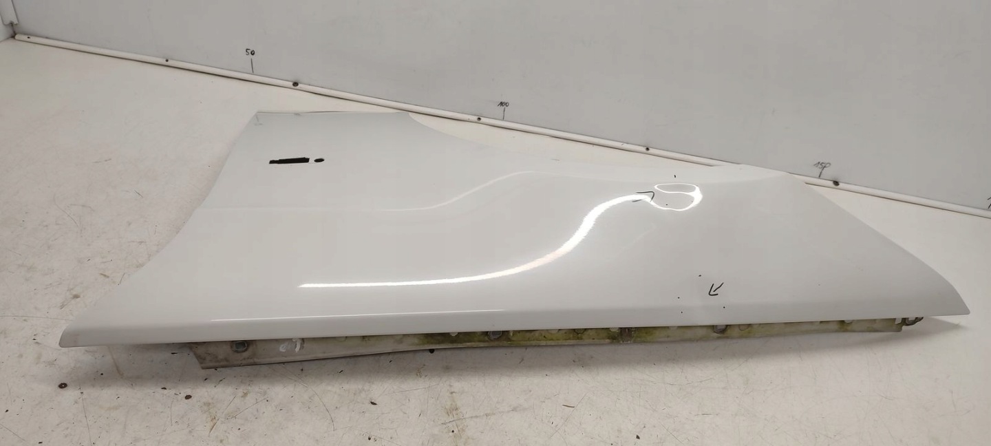 blatník levý předek přední BMW E91 LIFT APLINEWEISS 300