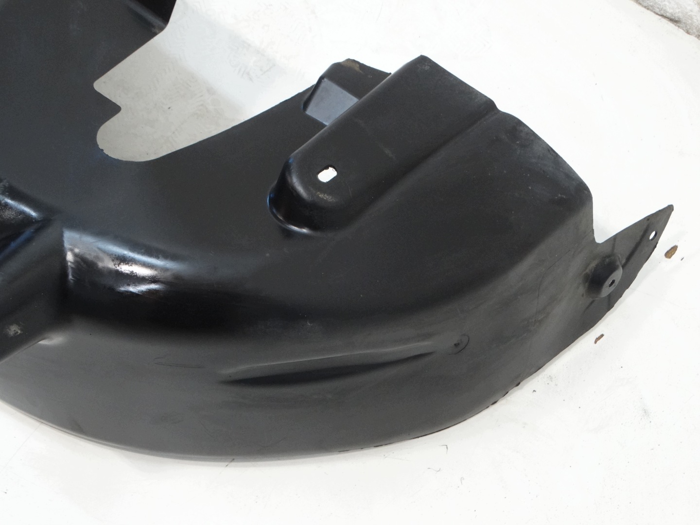mudguard right rear. CITROEN C4 CACTUS 16R. 9801624280