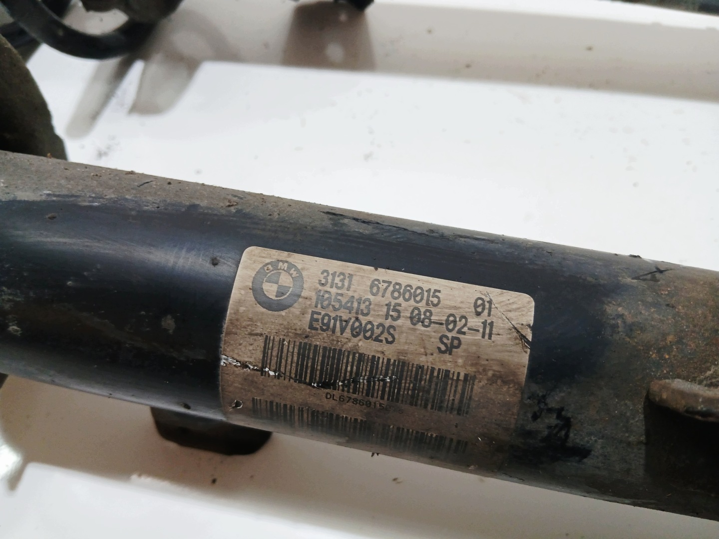shock absorber left right front BMW E90 E91 N47 6786015 (0005904) KOMPLET
