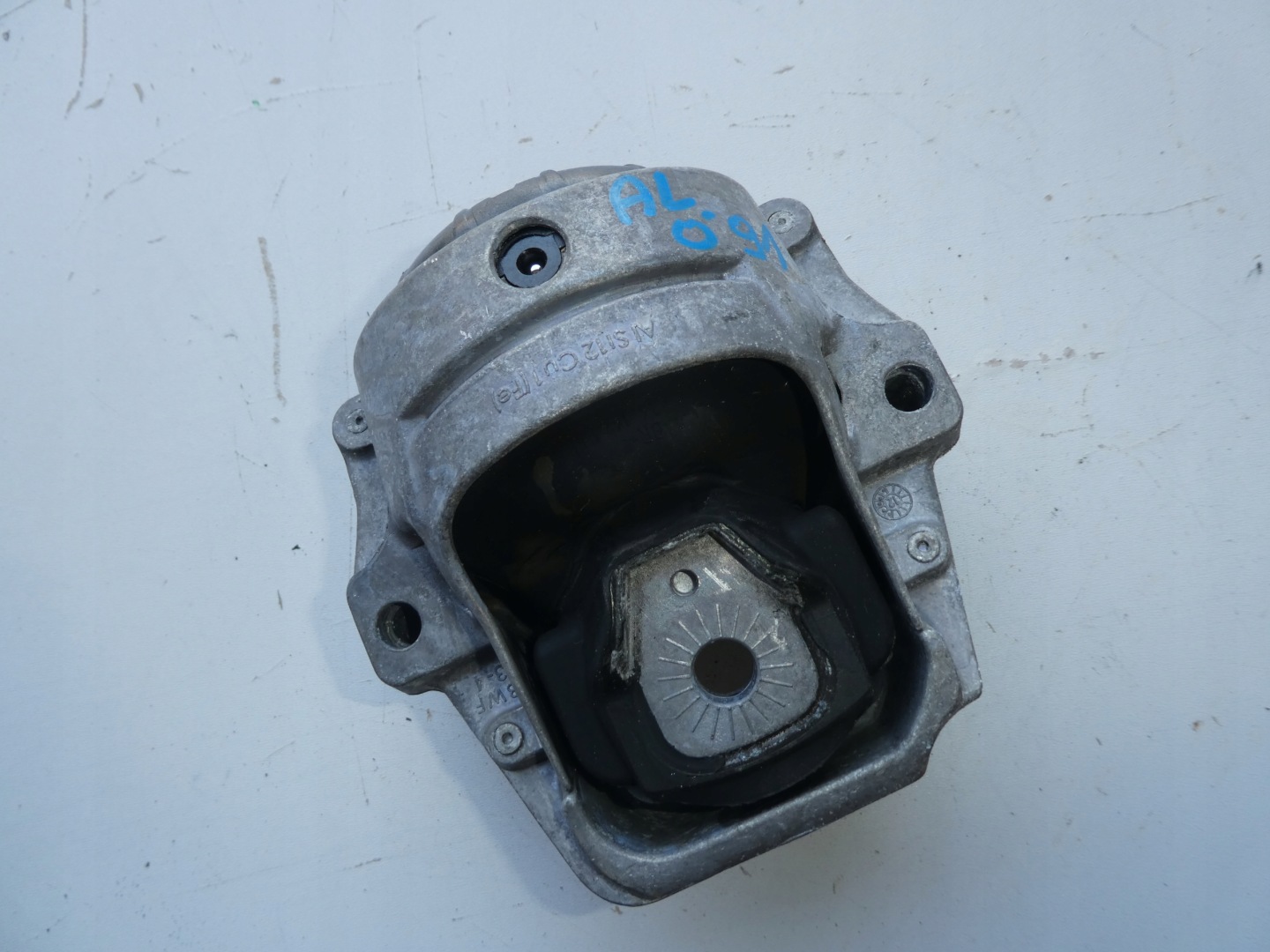 engine mount AUDI A4 B8 A5 Q5 8R0199381