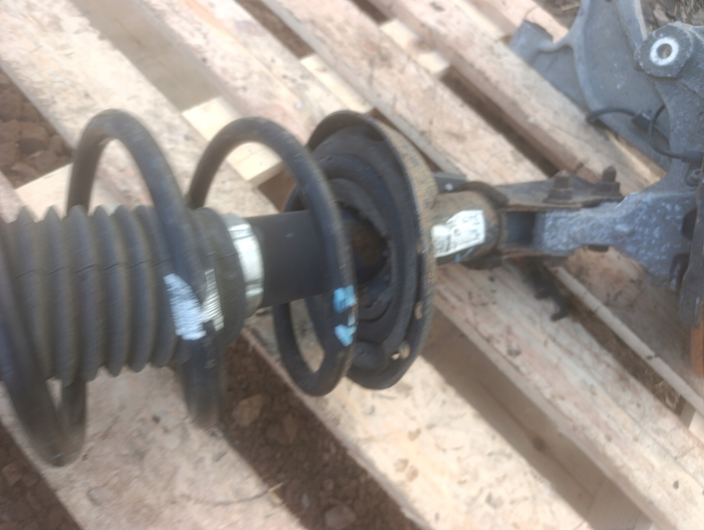 MACPHERSON shock absorber left front swing OPEL ASTRA J 1.7 13354020