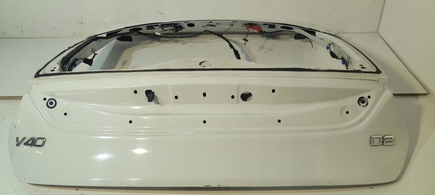 Volvo V40 rear trunk door boot (H178)