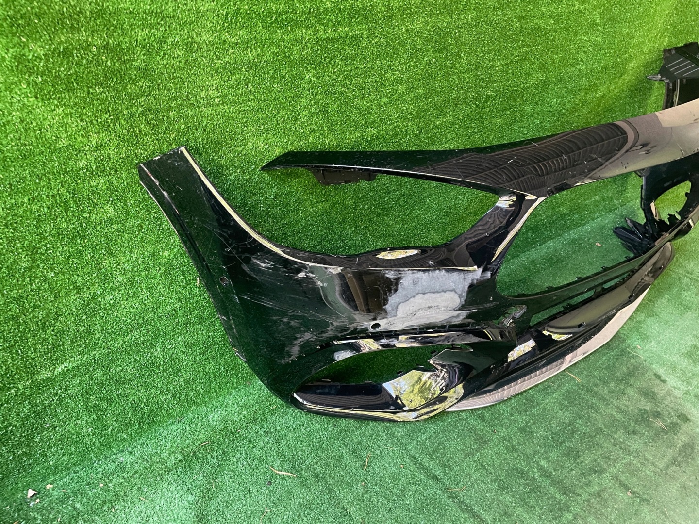 Mercedes GLA 247 45 AMG lift bumper front front