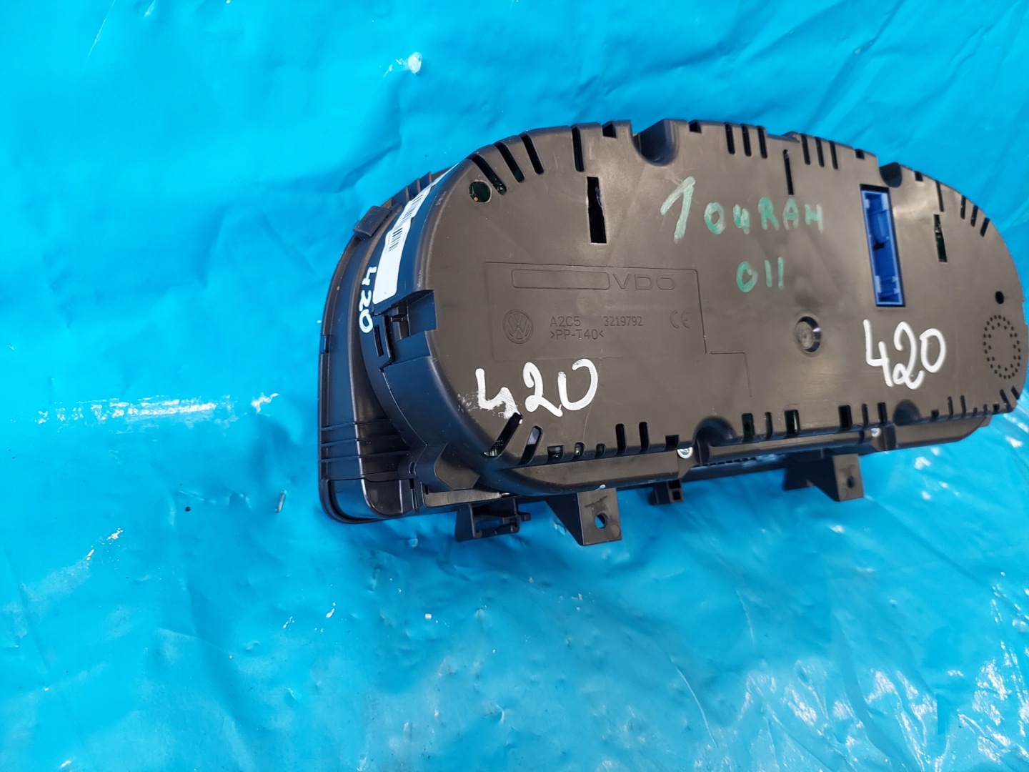 dials clock VW TOURAN 1.6 TDI 1T0920871D