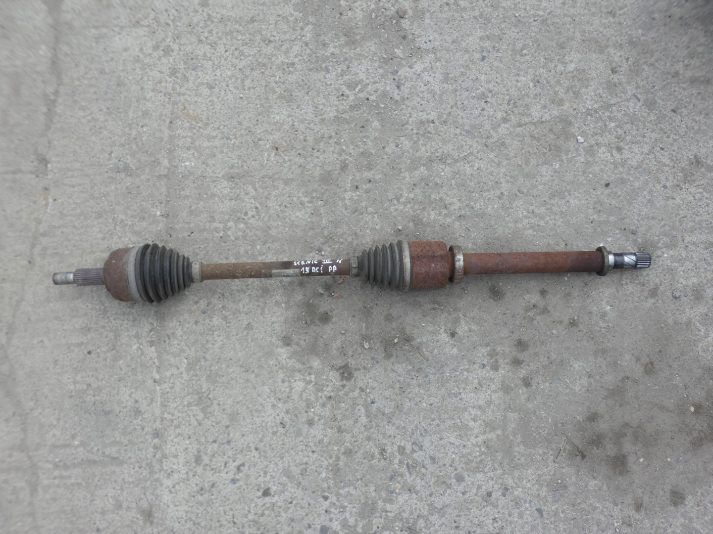 semi-axis right RENAULT MEGANE III SCENIC 1.5 DCI