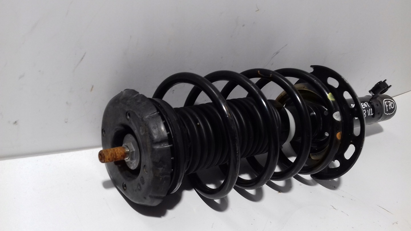 PEUGEOT 208 shock absorber left front McPherson KYB 3338015
