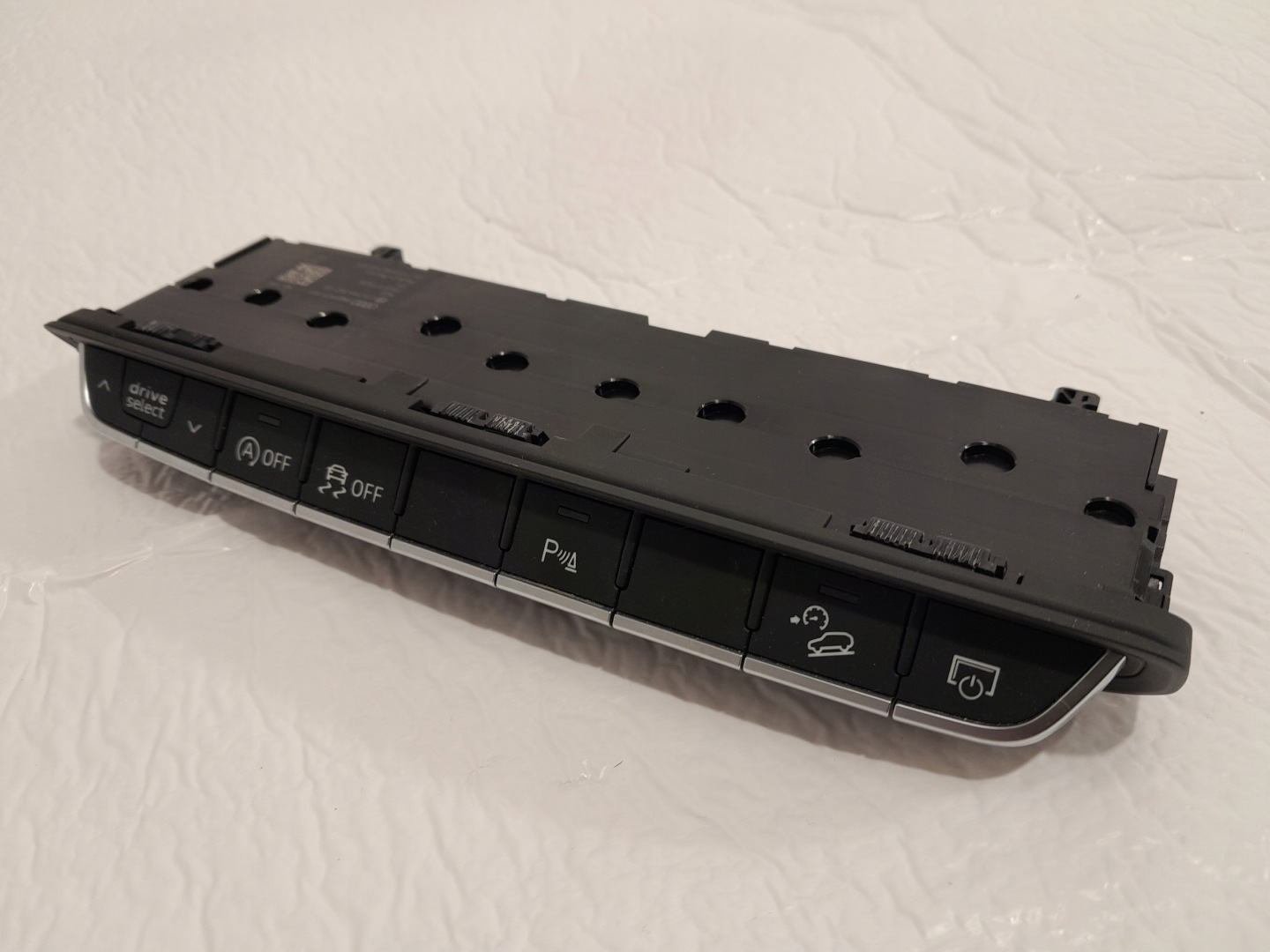 AUDI Q5 II 80A PANEL controls 8W0925301BD