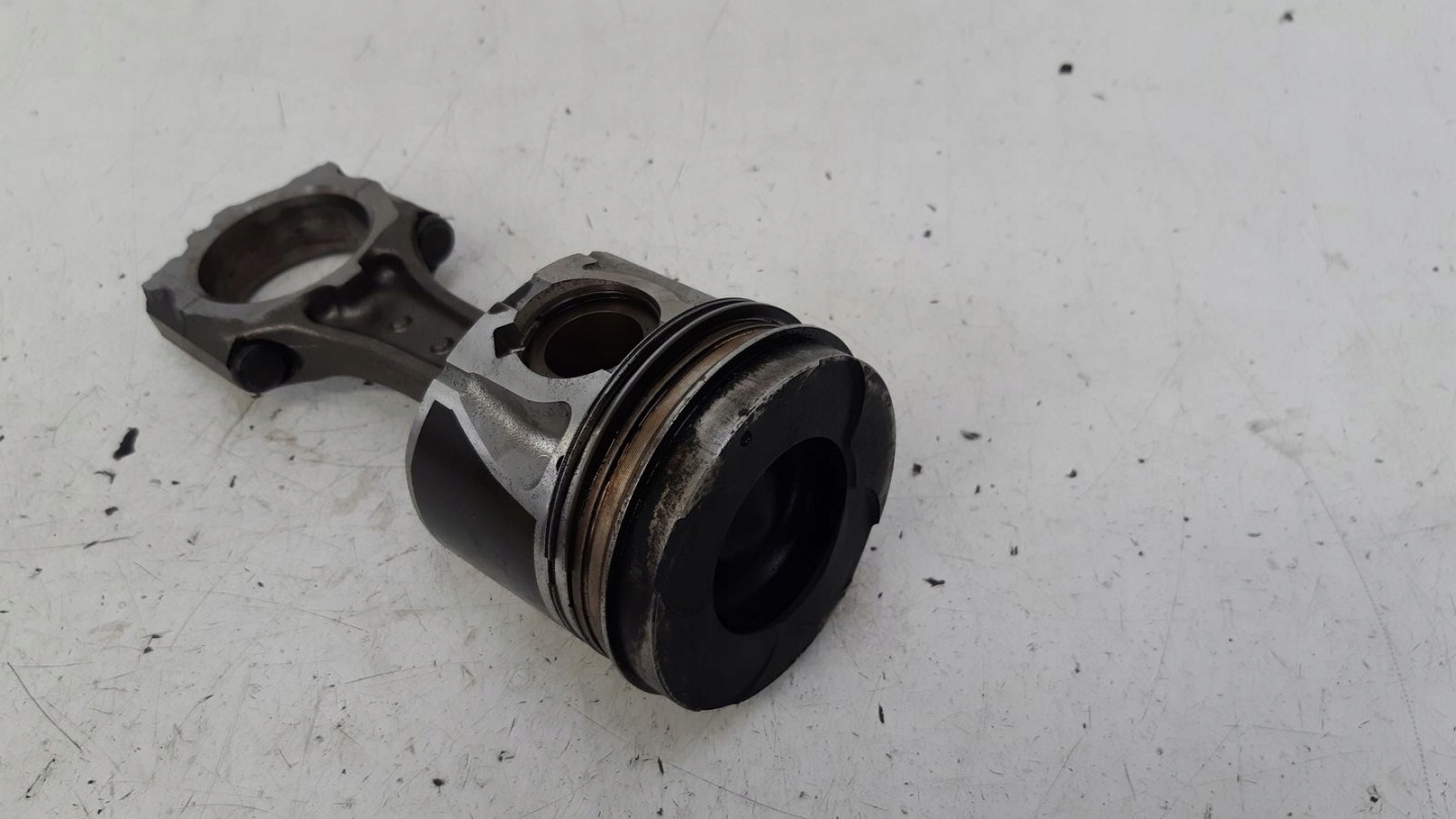 Piston Bielle Opel Astra J LIFT 1,7 CDTI A17DTS