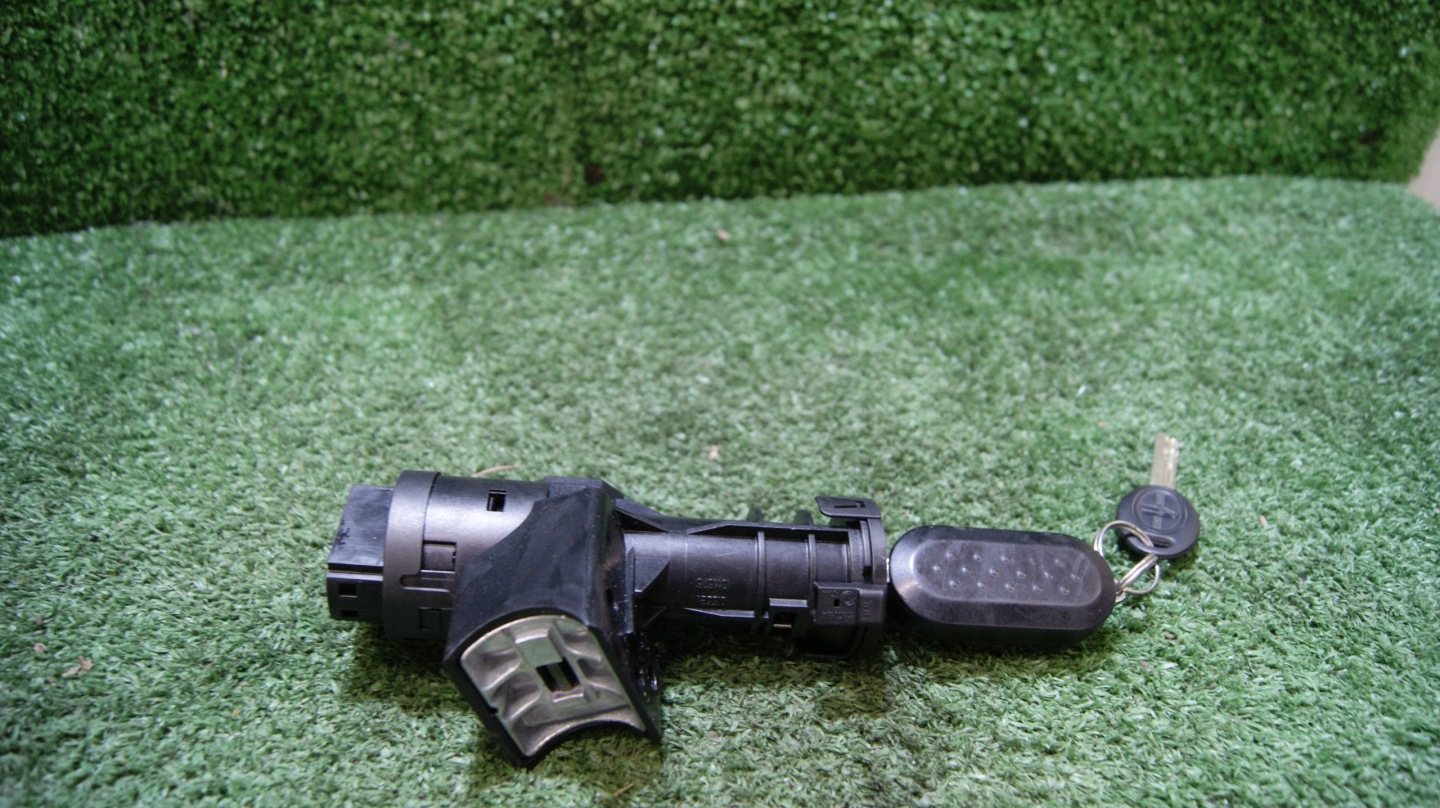 ignition Z with key FIAT BRAVO 2 0051793869