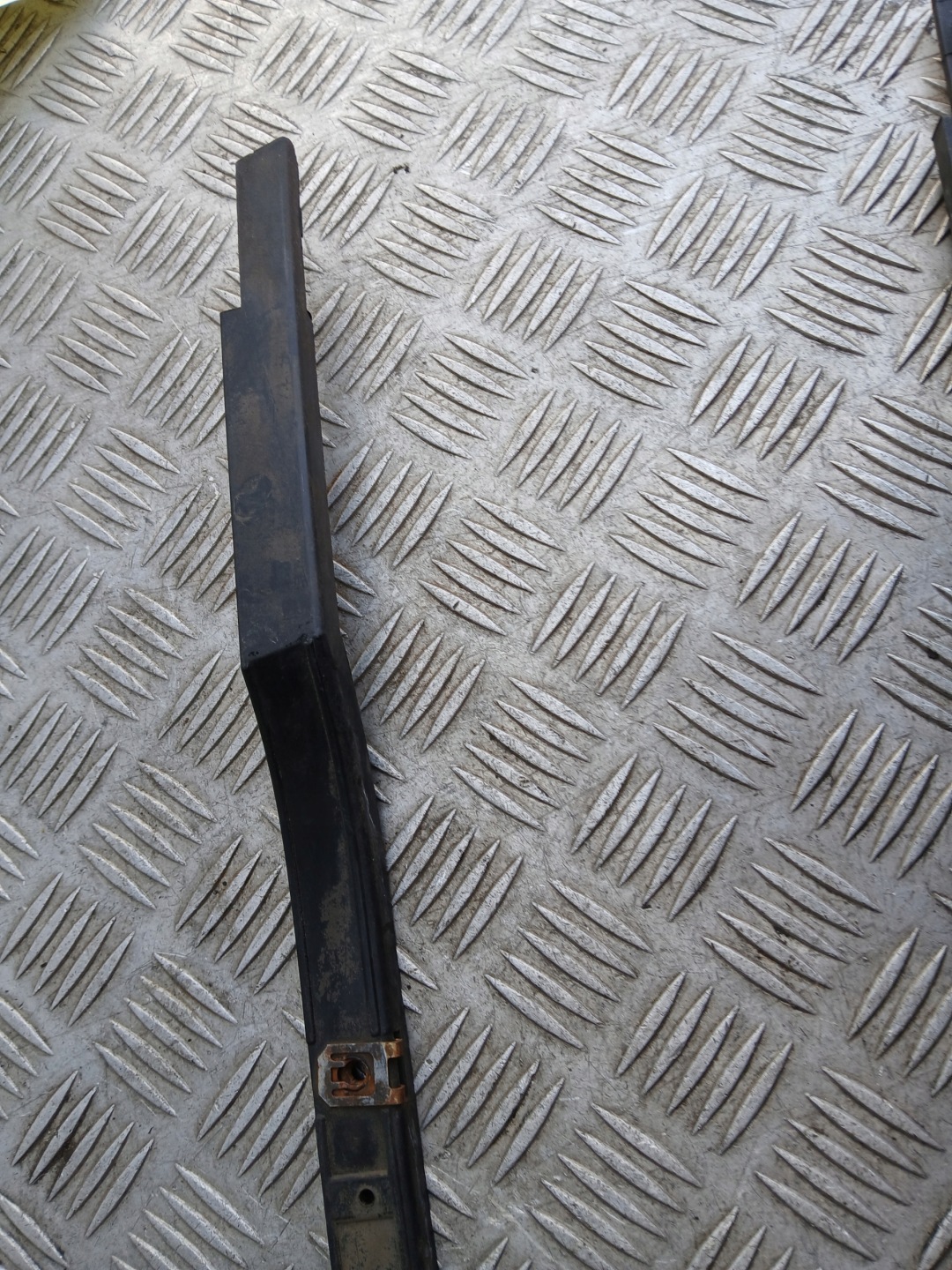 MERCEDES W220 bumper bracket rear part left or right