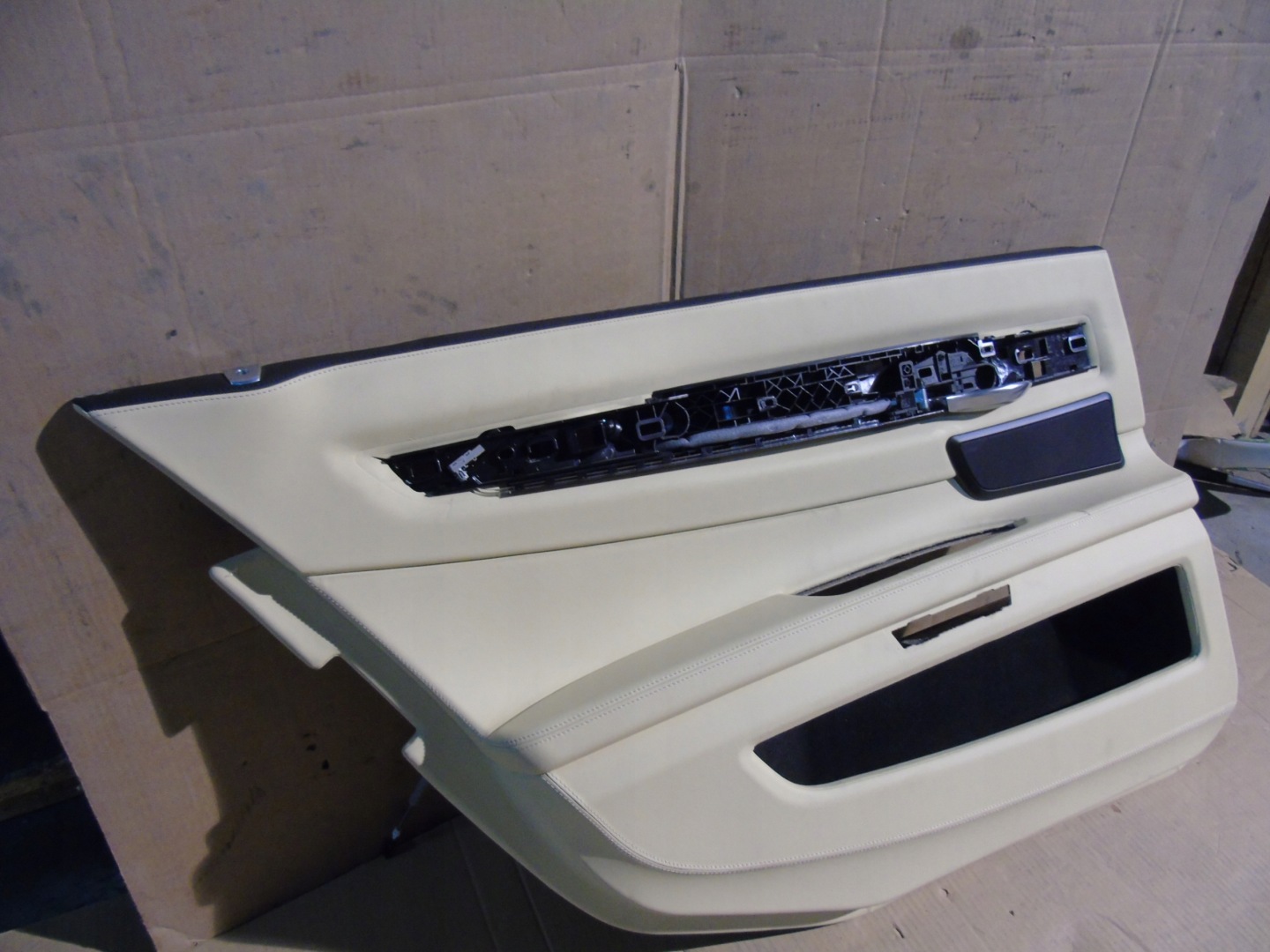 IDEALNY side leather door left rear part BMW F02 1