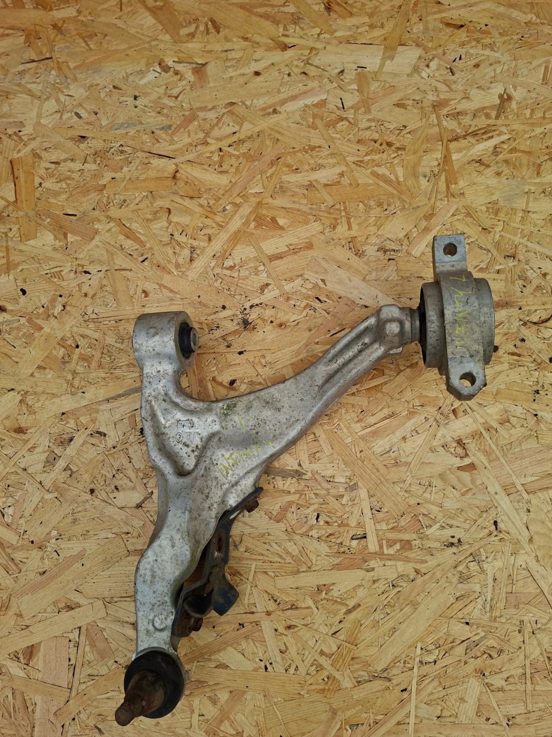 arm front front left INFINITI