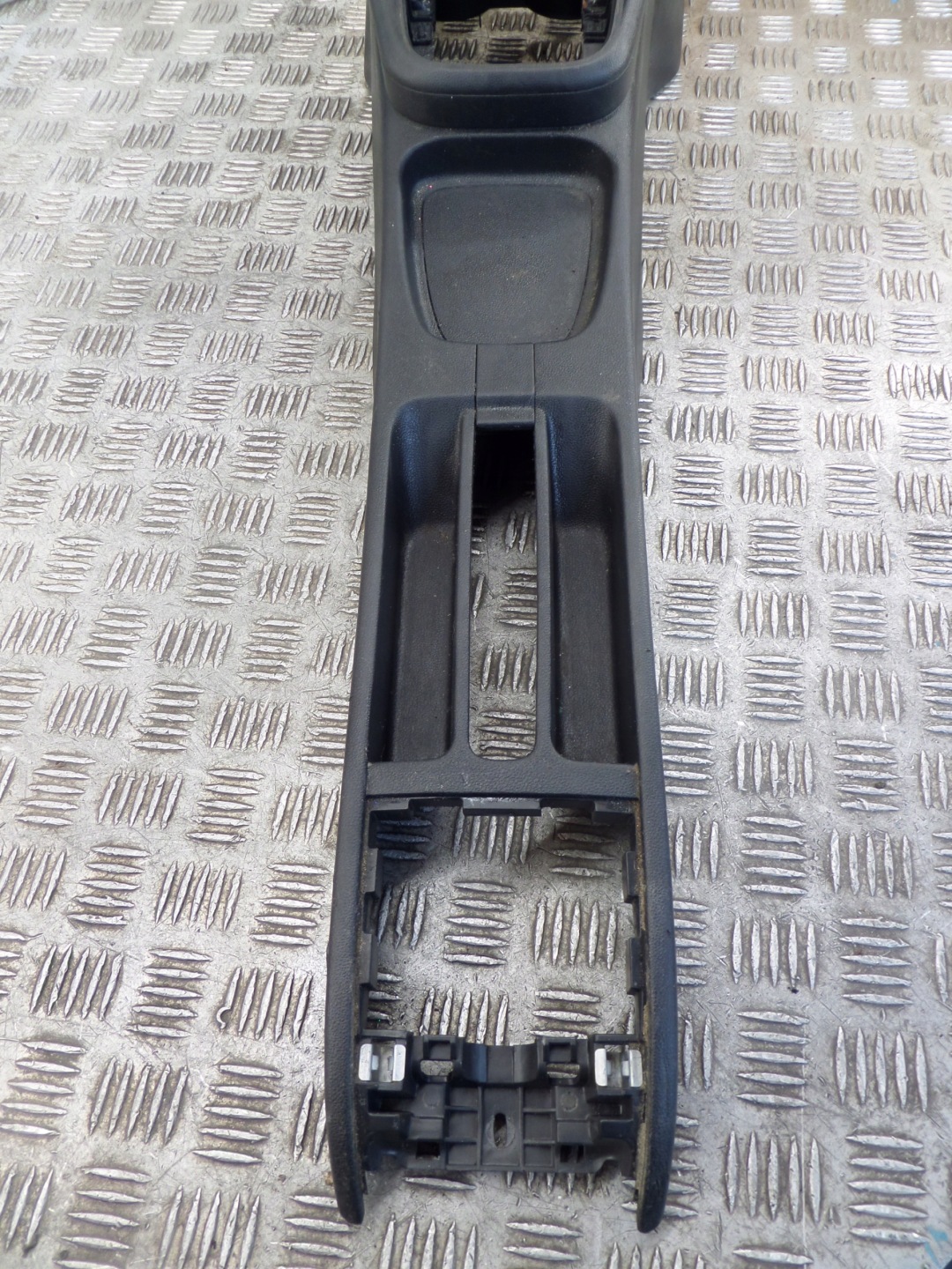 TUNEL mitte Konsole POLO 6R/C 6R0863243F