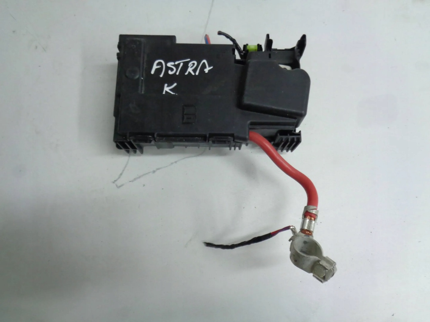 OPEL ASTRA K V LIFT fuse box bundle terminal 39116136