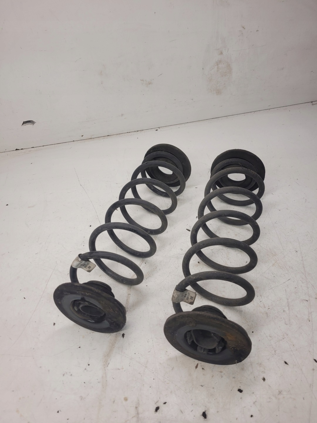 spring rear part rear left right AUDI A3 8V 5Q0511121
