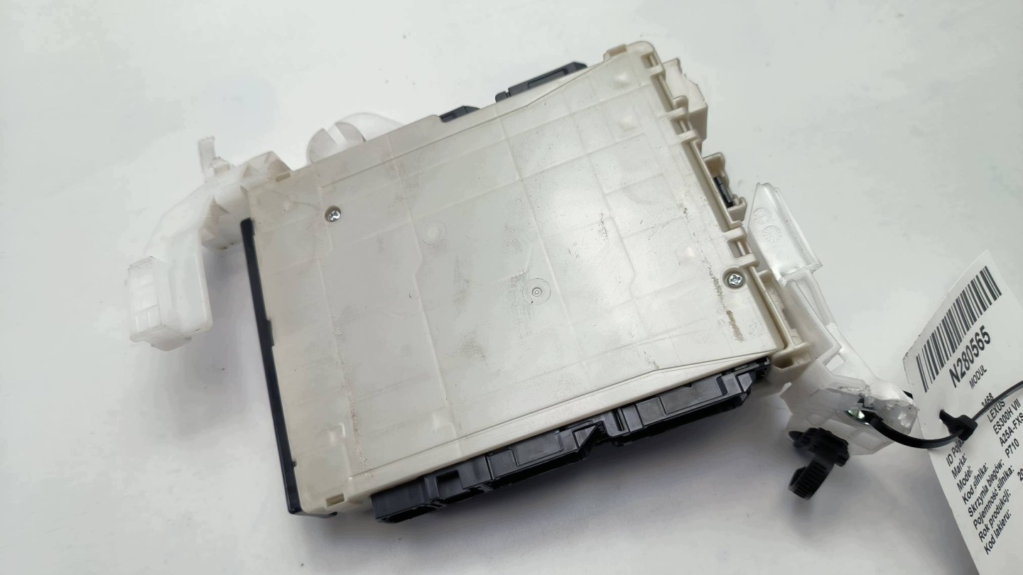 unité commande confort BCM 89221-33F10 LEXUS ES300H VII