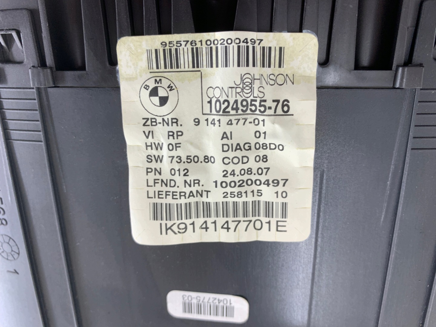 BMW E81 E87 2.0 D budíky budiky 9141477