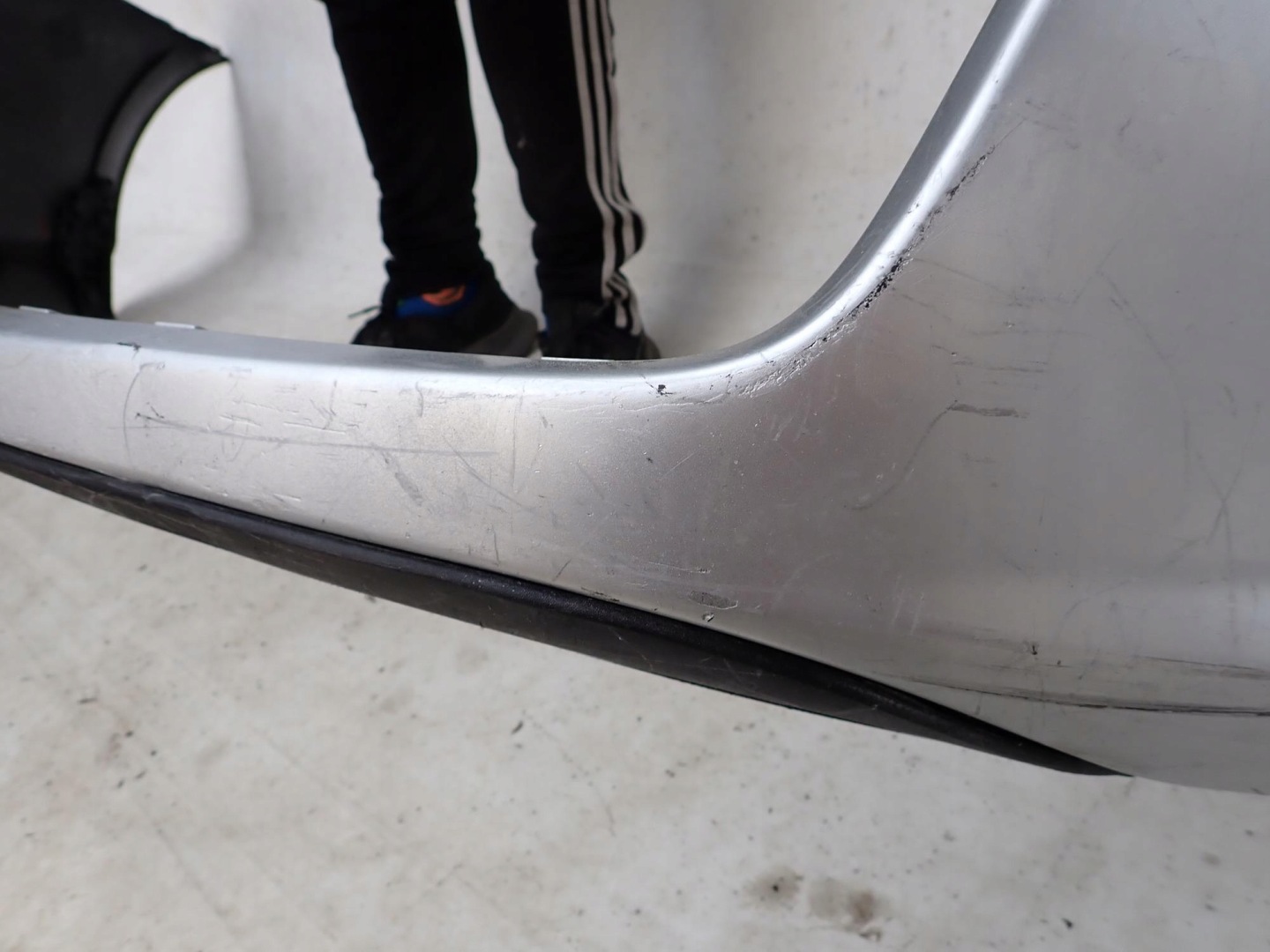 RENAULT LAGUNA III 3 07-13 bumper front front washer