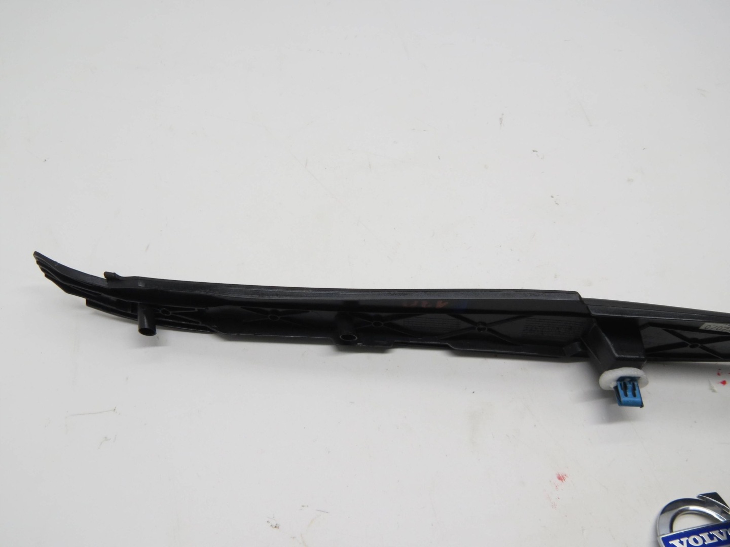 moulding threshold right front VOLVO V60 and S60 II 30715888 (2013-2018)R.