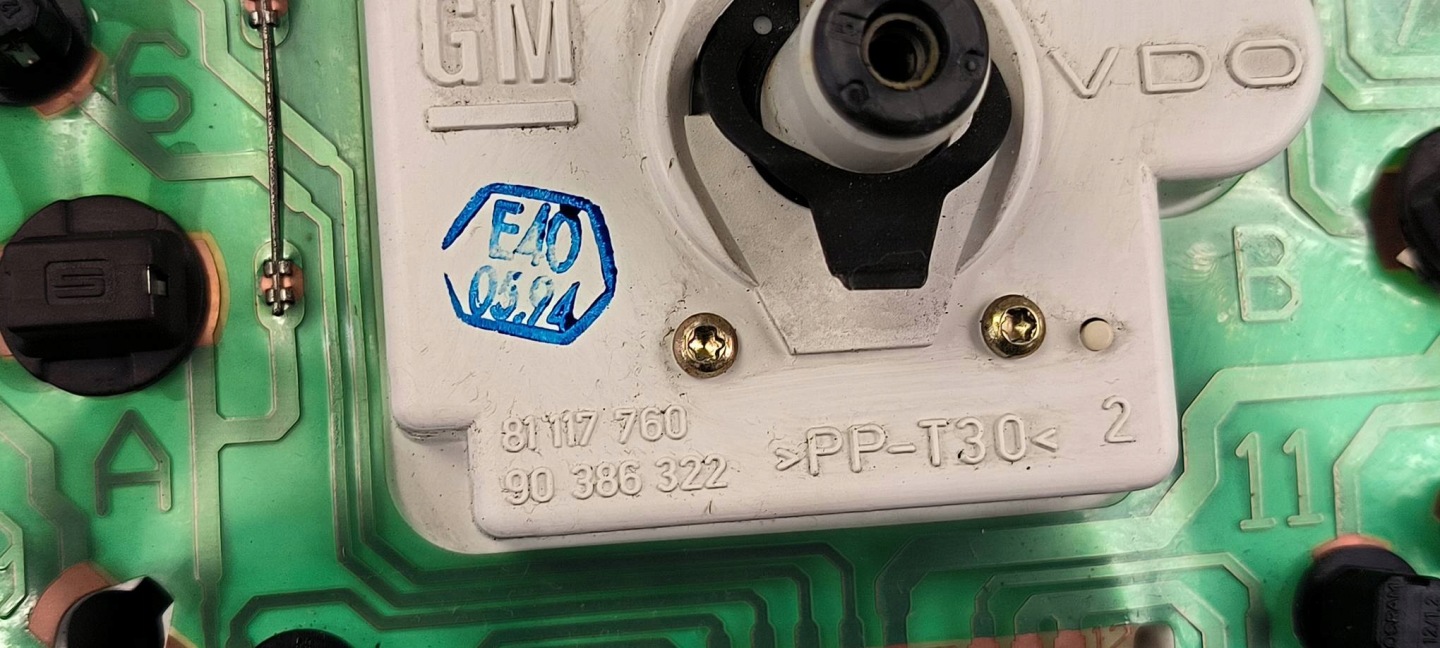 dials clock 90386322 OPEL CORSA B