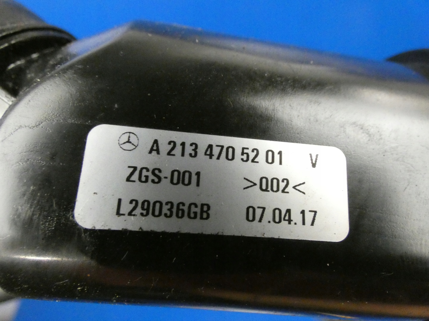 MERCEDES E KLASA W213 WLEW DECKEL ADBLUE
