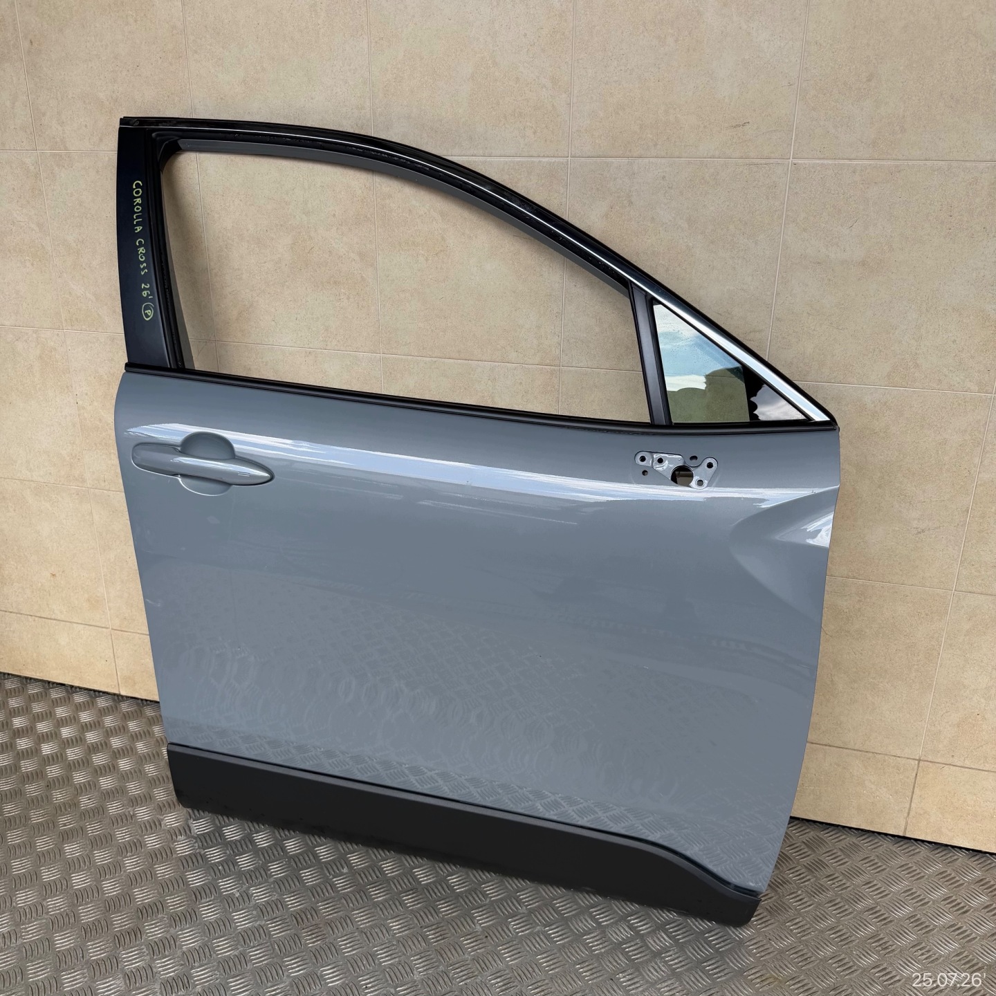 door complete front right TOYOTA COROLLA CROSS 2025 ROK