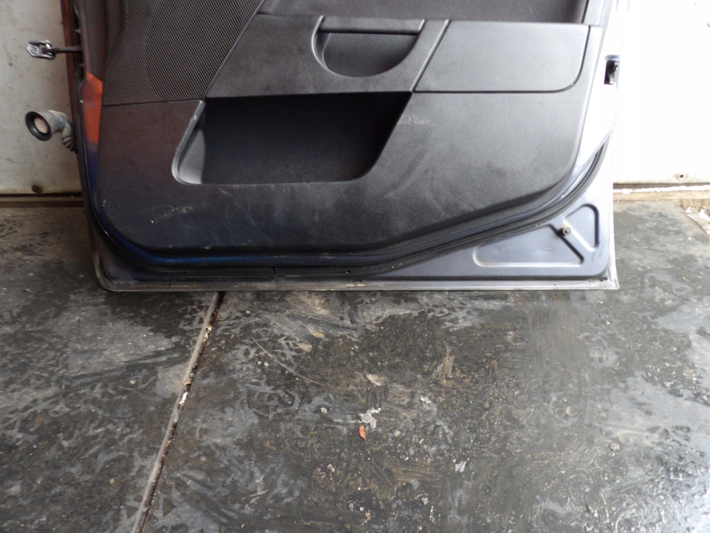 Ford Fiesta MK6 door front right S6