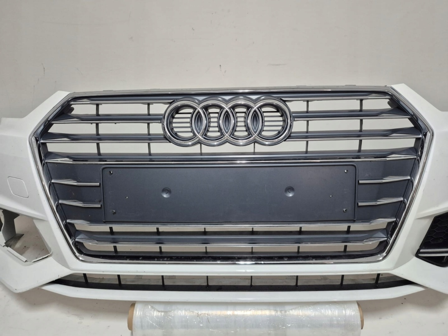 AUDI A4 8W B9 S-LINE 15- bumper front front grill without DZIUR 8W0807437F